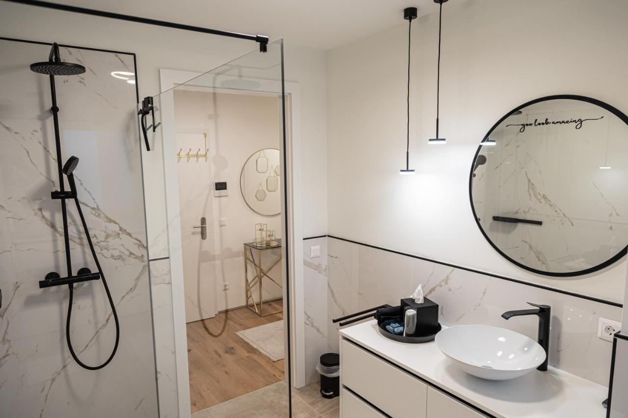 Ferienwohnung Deluxe Sattendorf ภายนอก รูปภาพ