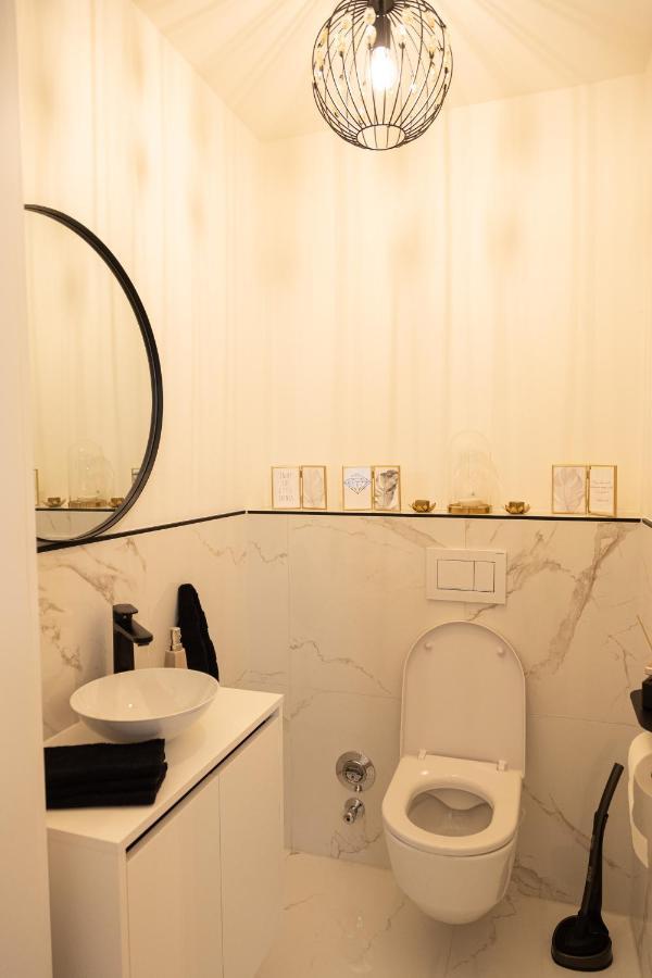 Ferienwohnung Deluxe Sattendorf ภายนอก รูปภาพ